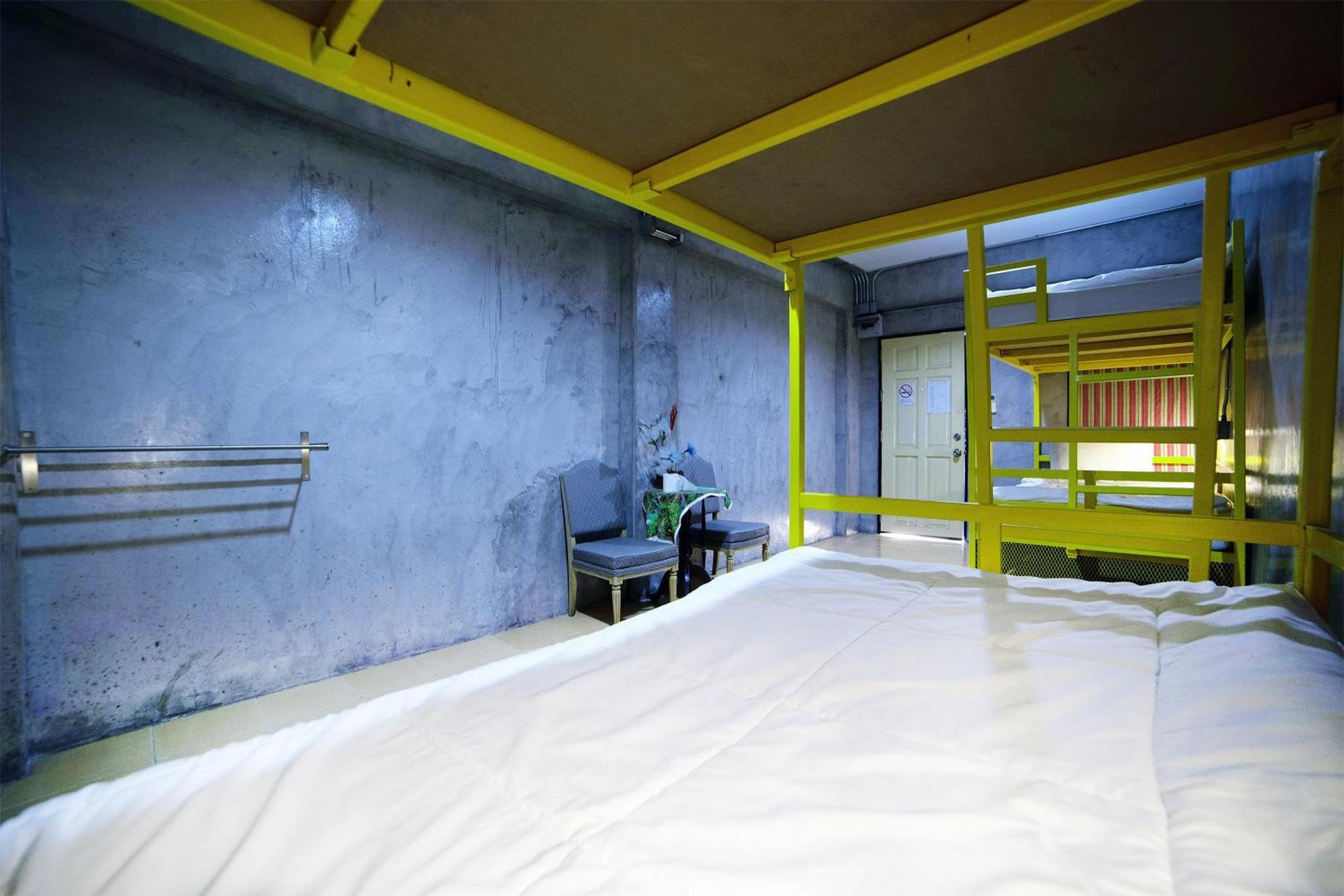 Oyo 560 Chang Hostel Suvarnabhumi Бангкок Экстерьер фото